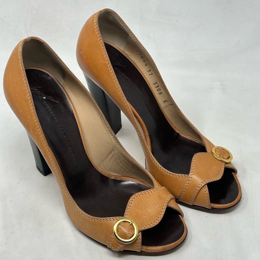 Giuseppe Zanotti  Open Toe Pump Size 37
